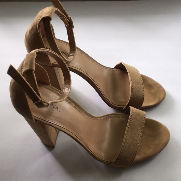 Heels - Picture 2 of 2